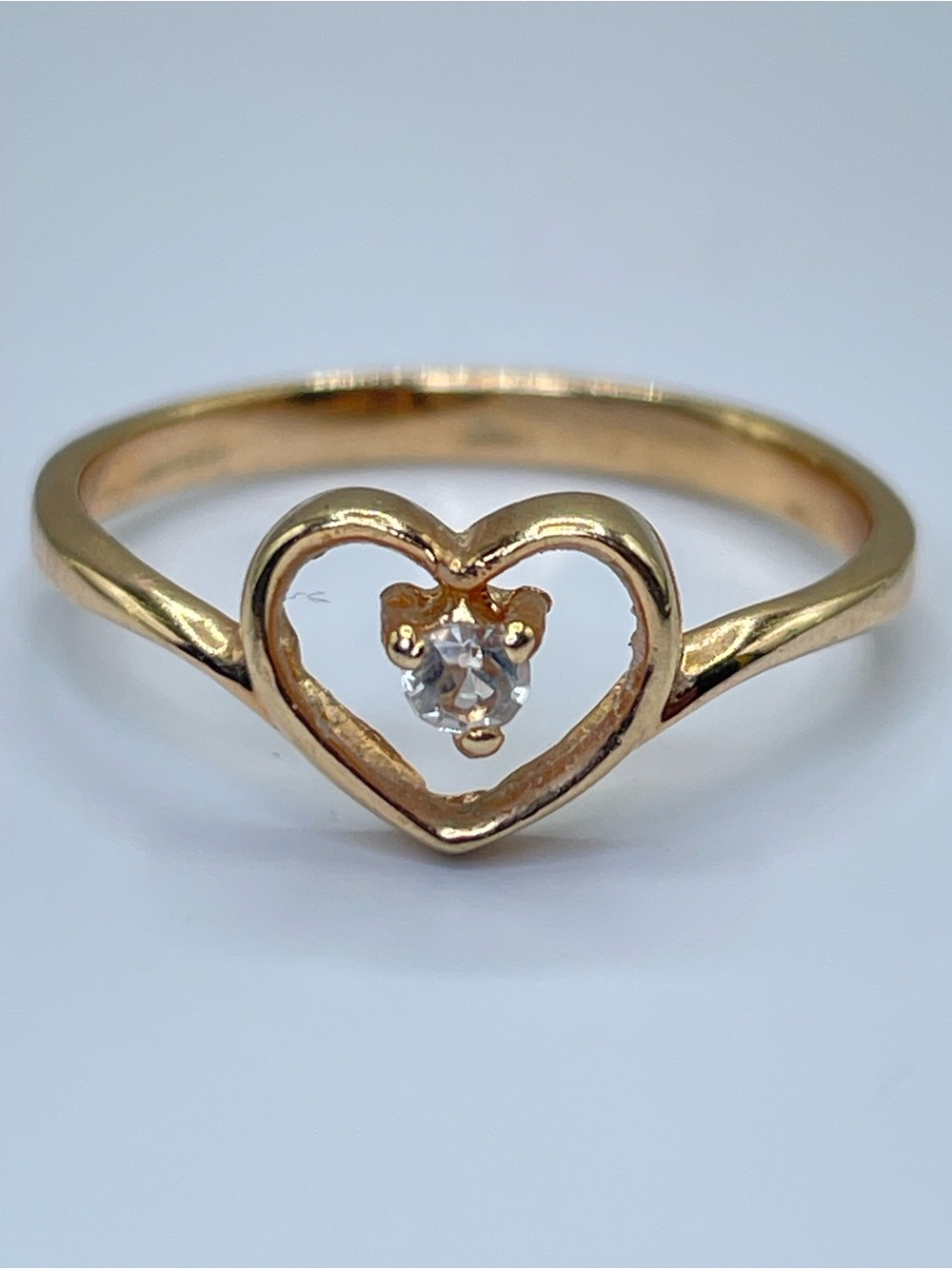 Gold Tone Open Heart Crystal Ring Dainty Romantic Minimalist Style Sz 6.5